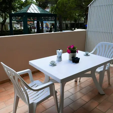 Ferienwohnung Fuer 6 Personen Ca 60 Qm In Bibione, Adriakueste Italien Und Umgebung - B58555 *